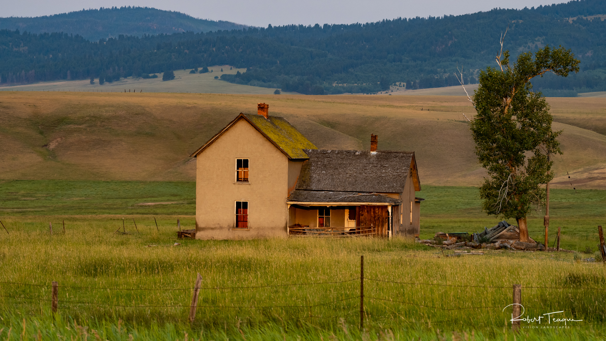 Deserted house near Avon, Montana